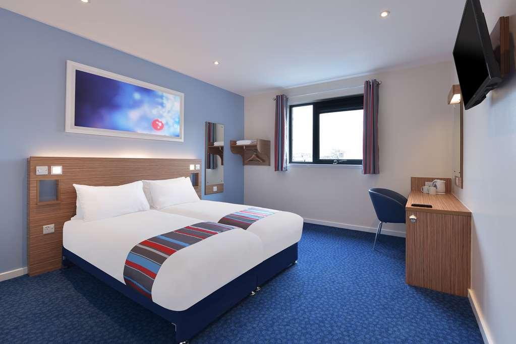 Travelodge Dundee Strathmore Avenue Szoba fotó